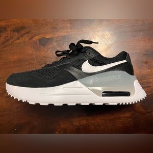 Nike Airmax System Womens 7.5